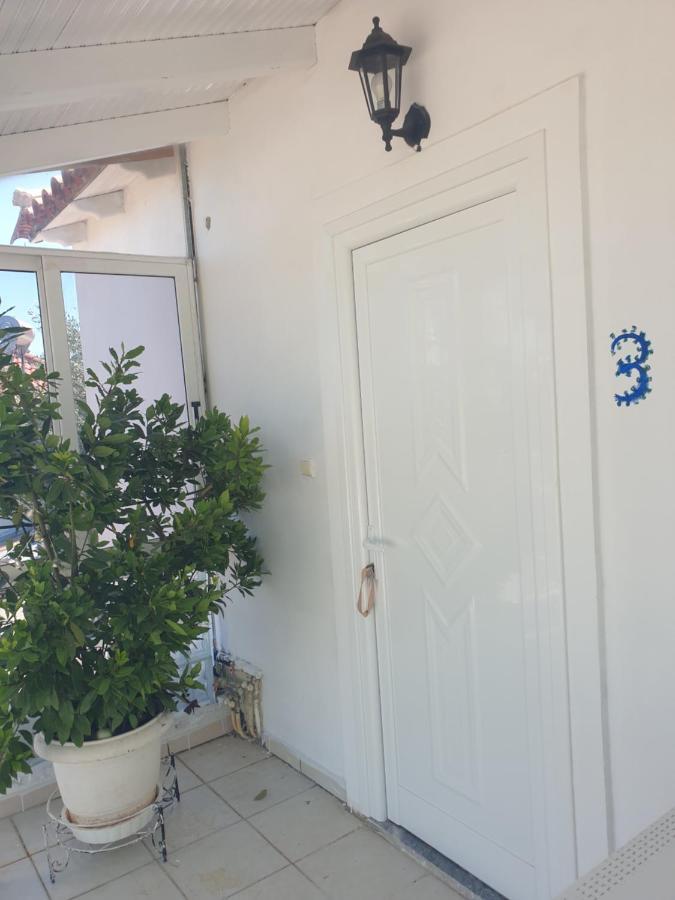 Sarandë Rosemary Houseゲストハウス エクステリア 写真