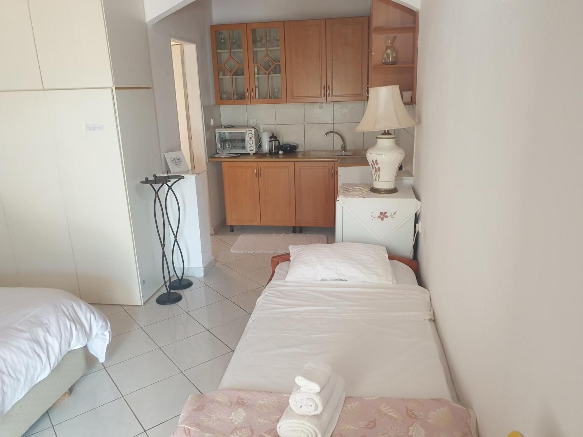Sarandë Rosemary Houseゲストハウス 部屋 写真